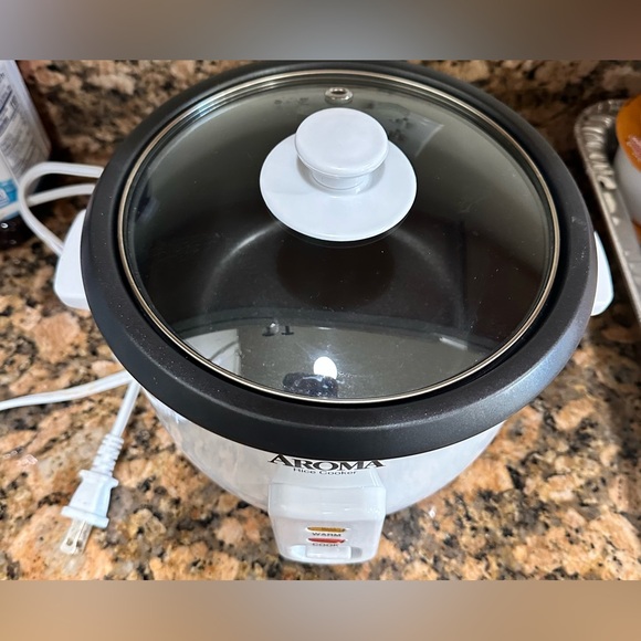 Aroma 2 6 Cup COOKED Cooker Pot Style White Non Stick Cooks and Boils - NEW - Picture 6 of 9